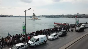 Üsküdar’da bulunan Kız Kulesi, 11 Mayıs tarihinde üç yıllık restorasyon