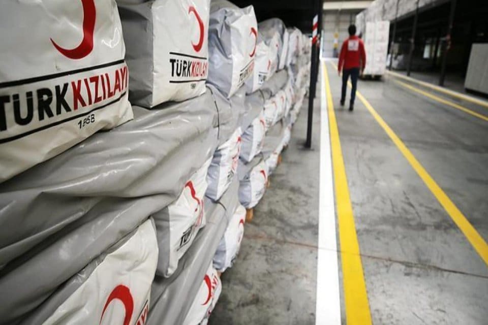 T&uuml;rkiye Barolar Birliği (TBB) tarafından, Kızılay yetkilileri hakkında 'g&uuml;veni k&ouml;t&uuml;ye
