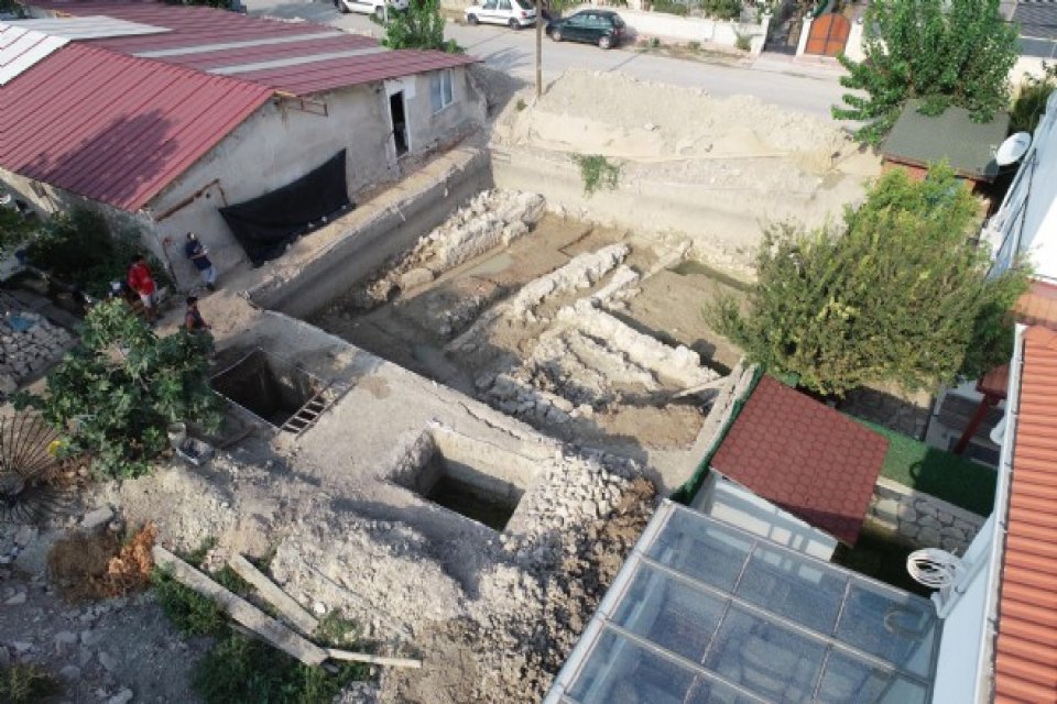 Urla il&ccedil;esindeki Klazomenai Antik Kenti'nde bu yılki kazılarda, doğu y&ouml;n&uuml;nden