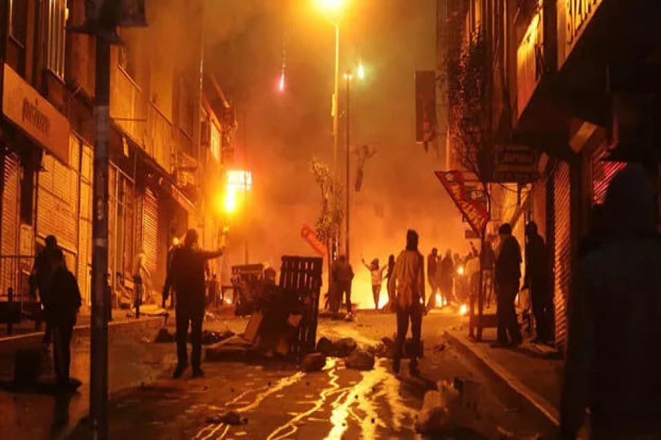 Ankara Cumhuriyet Başsavcılığı'nca 13 ilde eş zamanlı d&uuml;zenlenen Kobani soruşturması