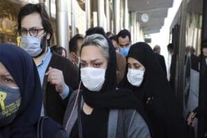İran'da son 24 saatte Kovid-19'dan 322 kişi hayatını kaybetti. Yaklaşık