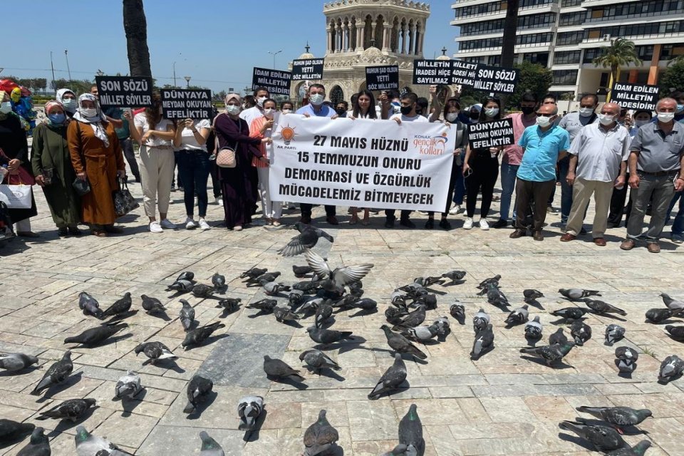 Konak AK Gençlik 27 Mayıs’ı lanetledi AK Parti Konak İlçe Gençlik Kolları 27 Mayıs  1960Darbesi’nin 61’inci yıldönümünde
