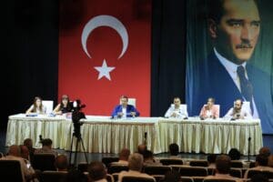 Konak Belediye Meclisi, ağustos ayının ikinci olağan toplantısında ek b&uuml;t&ccedil;e