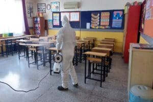 Konak Belediyesi, okullarda y&uuml;z y&uuml;ze eğitimin başlamasıyla birlikte eğitim &ouml;ğretim
