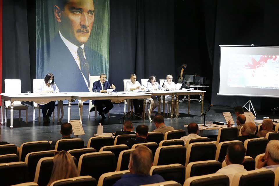 Konak Belediye Meclisi’nin temmuz ayı olağan toplantısında, “işyeri ruhsat ile