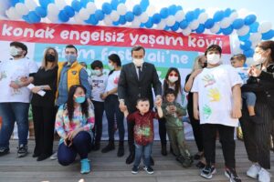 Konak Belediyesi Engelsiz Yaşam Köyü’nde düzenlenen Otizm Festivali ile Dünya