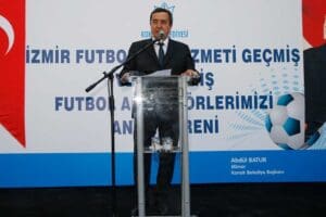 Konak Belediyesi&rsquo;nin, İzmir ve T&uuml;rk futboluna emek vermiş ancak bug&uuml;n