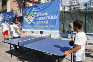 Konak Belediyesi&rsquo;nin, D&uuml;nya Otomobilsiz Kentler G&uuml;n&uuml;&rsquo;nde d&uuml;zenlediği etkinliklere katılan Başkan