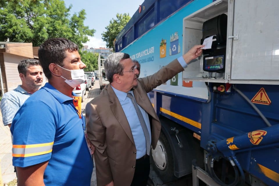 Konak Belediyesi&rsquo;nin başlattığı ve T&uuml;rkiye&rsquo;ye &ouml;rnek olacak &ldquo;Sokakta D&ouml;n&uuml;ş&uuml;m&rdquo; Projesinde