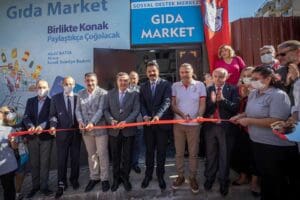 İZMİR'in Konak il&ccedil;esinde, Belediyesi ve T&uuml;rk Kızılayı Konak Şubesi ortaklığında