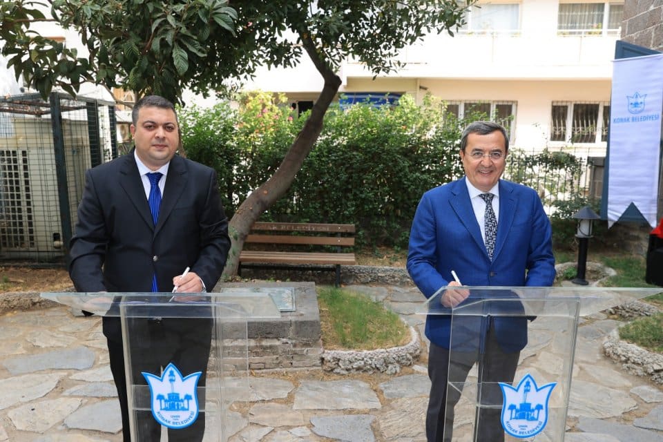 Konak Belediyesi ve İzmir Kent Yoksulluk Ağı Derneği arasında yapılan