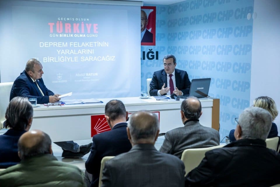 Hatay, Kahramanmaraş, Gaziantep ve Adıyaman&rsquo;da incelemelerde bulunan Konak Belediye Başkanı