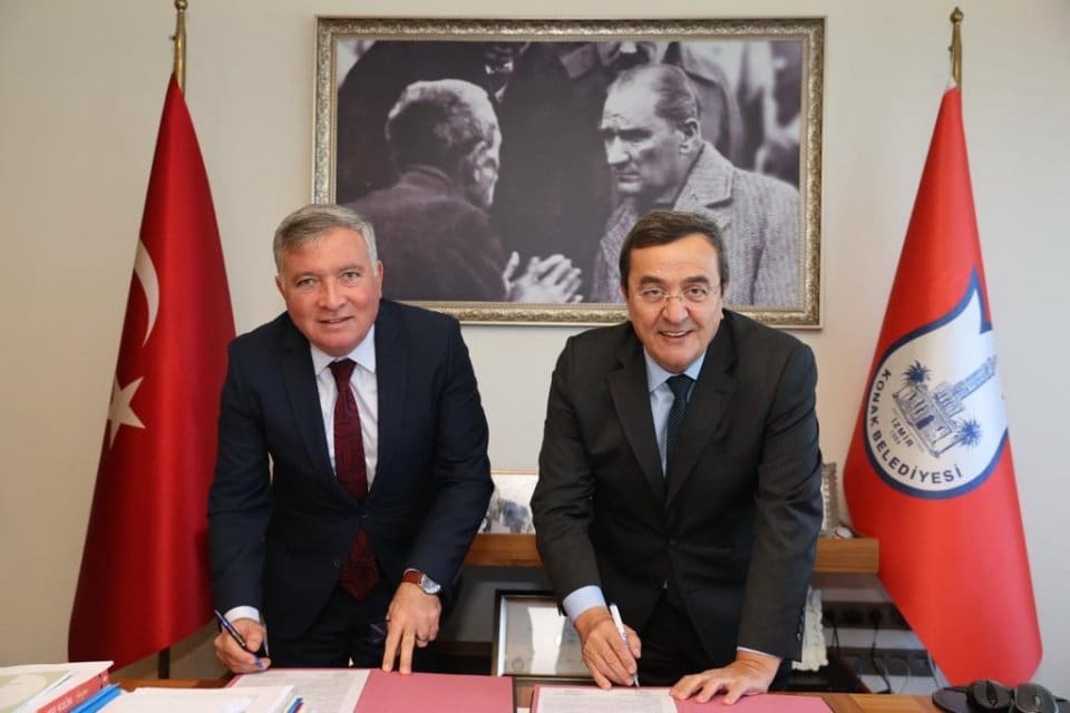 Konak Belediyesi, ge&ccedil;tiğimiz yıl kardeş şehir olduğu Denizli'nin Honaz Belediyesi&rsquo;ne