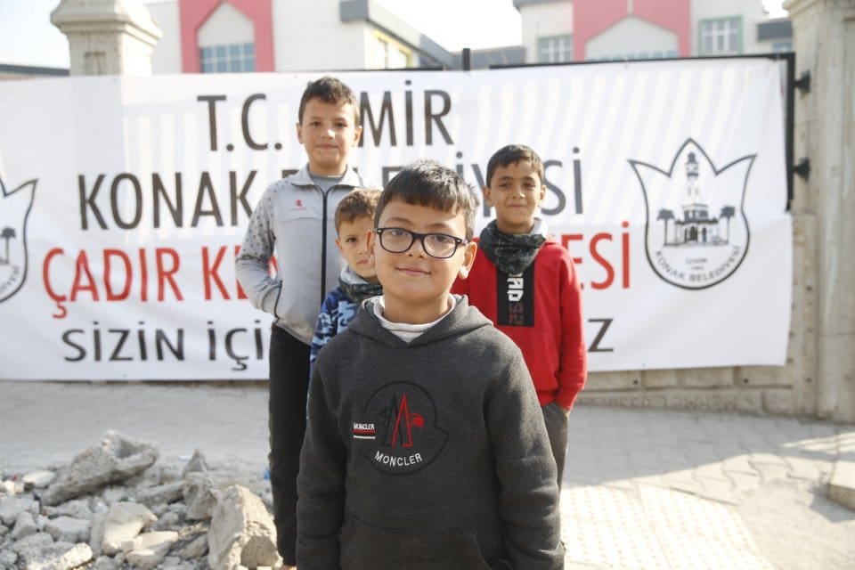 Konak Belediyesi, Kahranmanmaraş&rsquo;ın Dulkadiroğlu il&ccedil;esinde 100 ailenin aynı anda barınabileceği