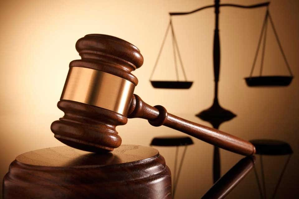KONDA'nın araştırmasına g&ouml;re; T&uuml;rkiye'de tutuklu yakınlarının y&uuml;zde 76&rsquo;sı, adalet sistemine