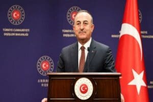 Dışişleri Bakanı Mevl&uuml;t &Ccedil;avuşoğlu, İstanbul'daki bazı başkonsoloslukların kapatılmasına ilişkin, "Somut