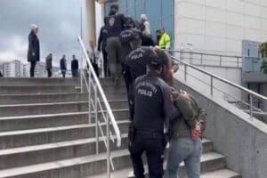 Hatay'ın İskenderun il&ccedil;esinde Sağlık Bakanlığı'na ait iki konteyneri &ccedil;aldığı iddia
