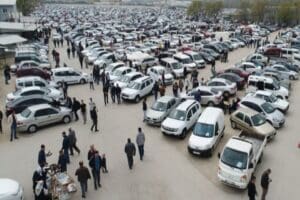 T&uuml;rkiye'nin yeni 'kontroll&uuml; normalleşme' planının a&ccedil;ıklanmasıyla illerdeki risk durumuna g&ouml;re