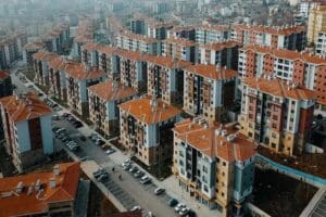 İstanbul'da bir kiracı, satış sonrası evden &ccedil;ıkmak i&ccedil;in y&uuml;zde 10