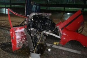 Bursa'da yağış nedeniyle yağış nedeniyle kayganlaşan yolda Musa Soylugan'ın (19)