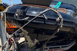 &nbsp; Muğla'nın Bodrum il&ccedil;esinde kayalıklara &ccedil;arpması sonucu iş insanı &Uuml;nal