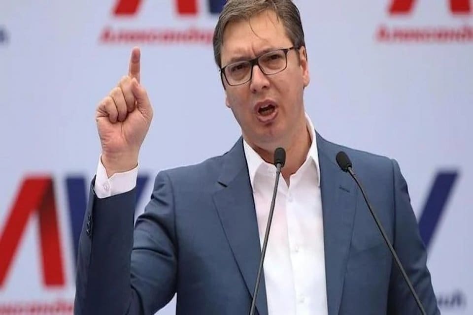 Sırbistan Radyo Televizyonu'na konuşan Sırbistan lideri Vucic, bir veya iki
