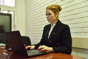 Koronavirüs vakalarında yaşanan artışa karşı aldığı tedbirleri arttıran Bornova Belediyesi,