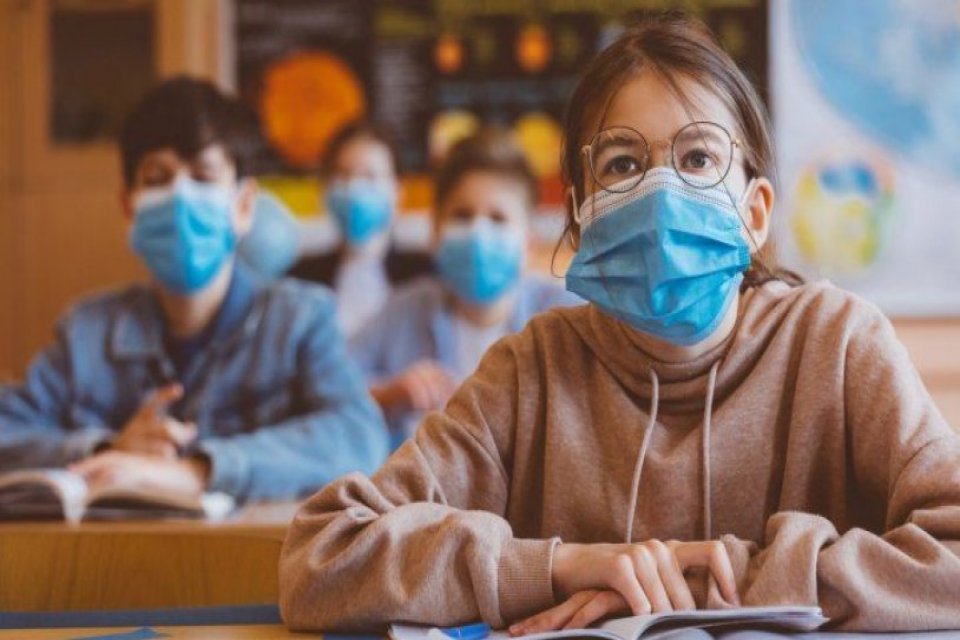 Uzmanlar İngiltere ve G&uuml;ney Afrika mutasyonu nedeniyle hastanelerde &ccedil;ocuk ve