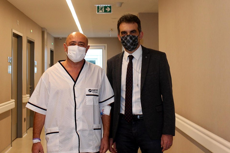 İzmir'de koronaya yakalanan ancak bu sırada akciğer kanseri olduğu  anlaşılan