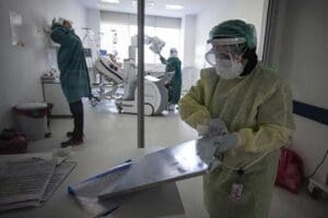 Sağlık Bakanlığı, corona vir&uuml;s i&ccedil;in son gelişmeleri ve g&uuml;nl&uuml;k tabloyu