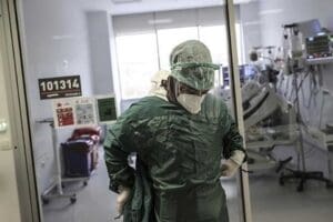 Sağlık Bakanlığı, corona vir&uuml;s i&ccedil;in son gelişmeleri ve g&uuml;nl&uuml;k tabloyu