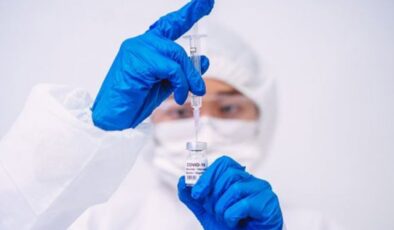 Koronavirüs yasaklarının gevşetilmesinde aşı detayı