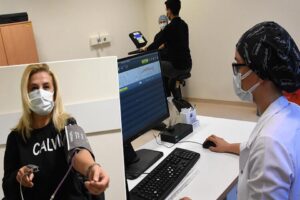 Eskişehir Şehir Hastanesi 'Koronavirüs Sonrası İzlem Merkezi'nde 1 ayda 500'e yakın