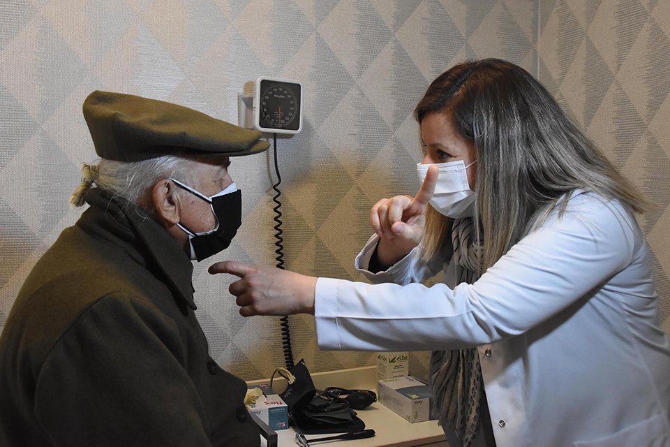 İzmir Ekonomi Üniversitesi Medikal Park Hastanesi Nöroloji Uzmanı Prof.Dr. Özge