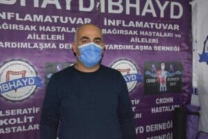 İzmir'de yaşayan ve hayatını s&uuml;rekli olarak kullanmak zorunda kaldığı ila&ccedil;larla