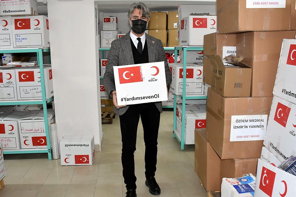 Türk Kızılayı İzmir Şube Başkanı Kerem Baykalmış, yakalandığı koronavirüsü yenip,