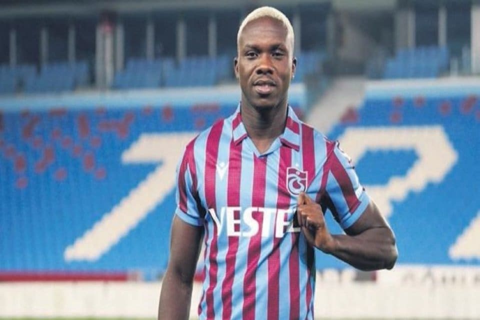 ZIRAAT T&uuml;rkiye Kupası'nda bug&uuml;n&nbsp;Denizlispor'la karşılaşacak Trabzonspor'da taraftarın merak ettiği yeni