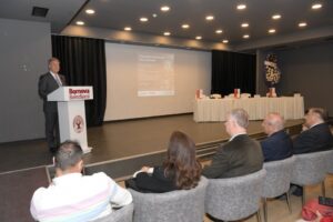 Bornova Belediyesi, Cumhuriyet tarihinin en &ouml;nemli eğitim kurumlarından olan K&ouml;y