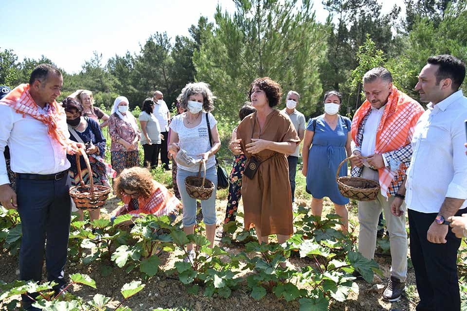K&ouml;y-Koop İzmir Başkanı Nept&uuml;n Soyer, t&uuml;m d&uuml;nyanın &ccedil;ok ciddi şekilde