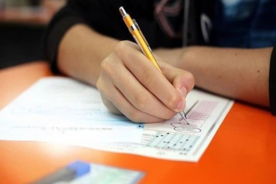 Y&uuml;ksek &Ouml;ğretim Kurulu'nun (Y&Ouml;K), iptal edilen Kamu Personeli Se&ccedil;me Sınavı