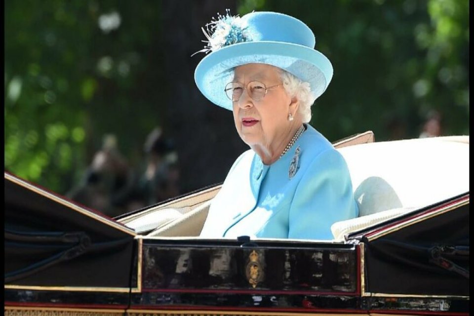 İngiltere Krali&ccedil;esi II. Elizabeth, tahta oturuşunun 70'inci yılı vesilesiyle bir