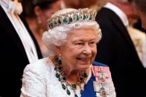 İngiltere Krali&ccedil;esi II. Elizabeth, Aydın&rsquo;da &ouml;zel bir kolejde okuyan 5.