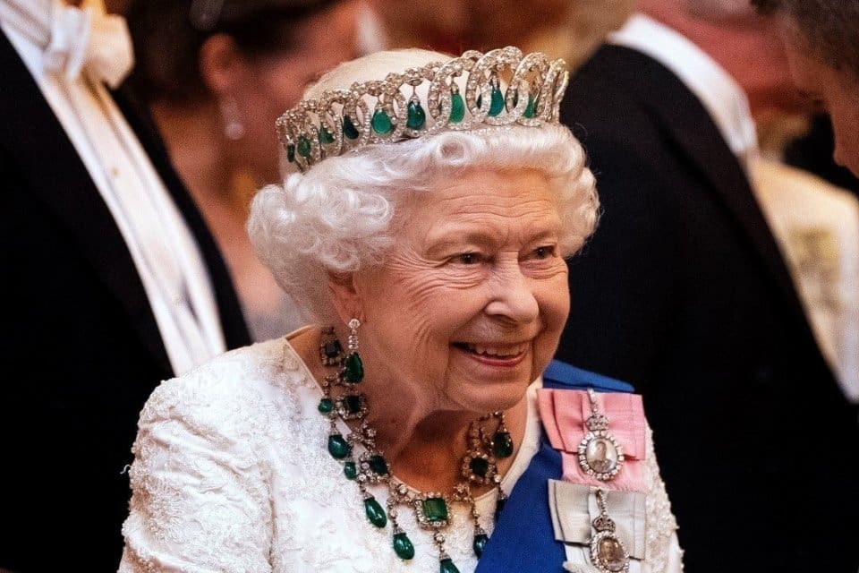 İngiltere Krali&ccedil;esi II. Elizabeth, Aydın&rsquo;da &ouml;zel bir kolejde okuyan 5.