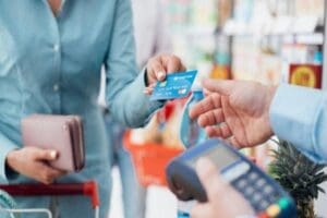 Bankaların ticari m&uuml;şterilerinden alabilecekleri &uuml;cretlere ilişkin usulleri d&uuml;zenleyen tebliğde değişiklik