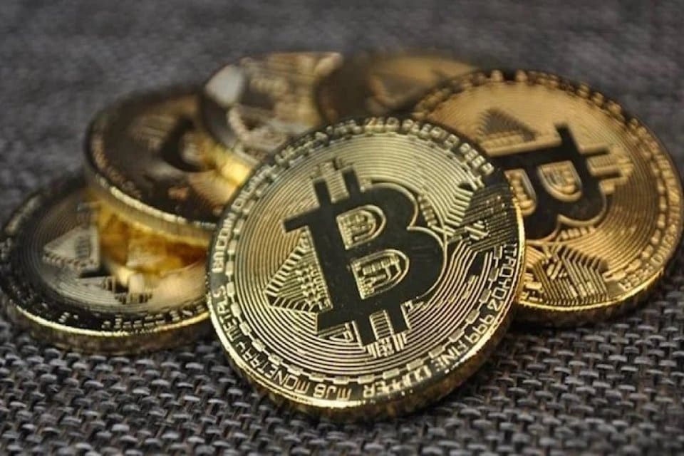 Avrupa Parlamentosu (AP) komitesi, bankaların risklere karşı ellerindeki kripto varlıkları