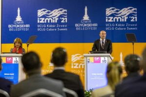 İzmir Büyükşehir Belediye Başkanı Tunç Soyer’in “Başka Bir Kültür Mümkün”