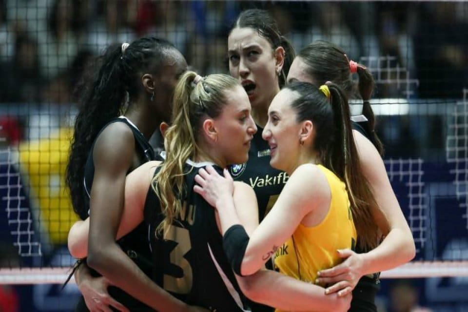 &nbsp;Kadınlar AXA Sigorta Kupa Voley D&uuml;nya Baltacıoğlu &Ouml;zel Sezonu finalinde