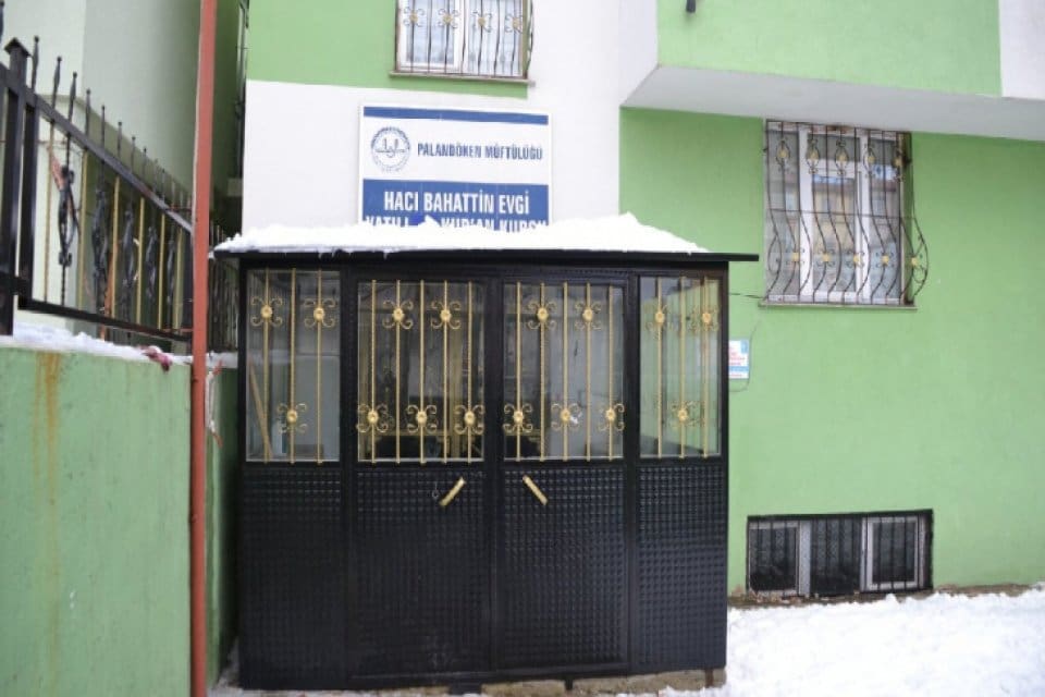 Diyanet'e bağlı Hacı Bahattin Evgi Yatılı Erkek Kur'an Kursu'nda yedi