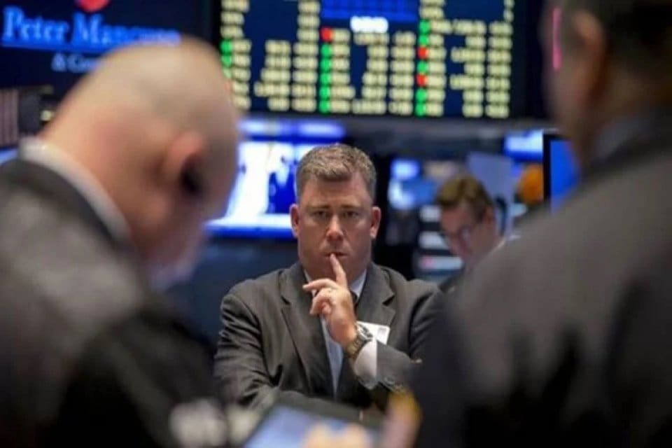 K&uuml;resel piyasalar son g&uuml;nlerde ABD bankacılık sekt&ouml;r&uuml;nde yaşanan kriz sonrası