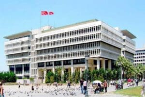 İzmir Mimarlar Odası'nın İzmir Depremi'nde hasar g&ouml;ren İzmir B&uuml;y&uuml;kşehir Belediyesi